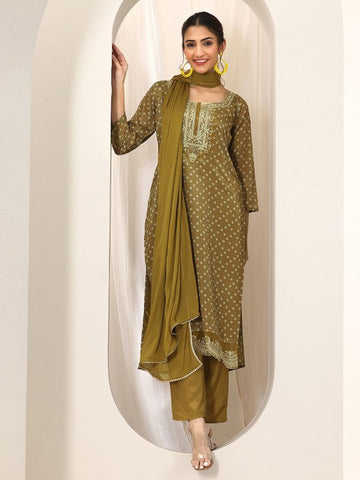 Women Bandhani Printed Scoop Neck Thread Work Straight Kurta With Trouser & Dupatta Set VitansEthnics