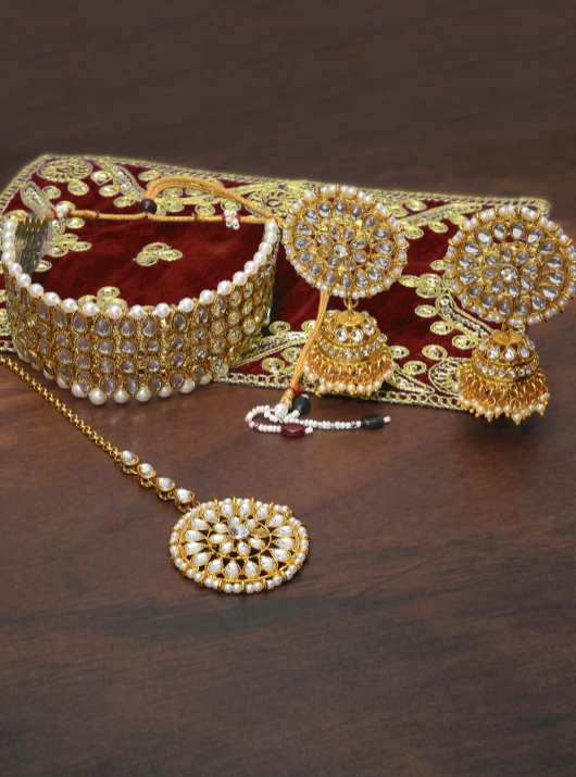 Gold-Toned Kundan & Pearl Jewelry Set VitansEthnics